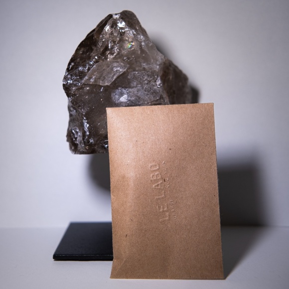 Le Labo Ylang 49 Eau De Parfum Fragrance Perfume Sample 0.75ml 0.025 fl. oz. - Picture 2 of 2